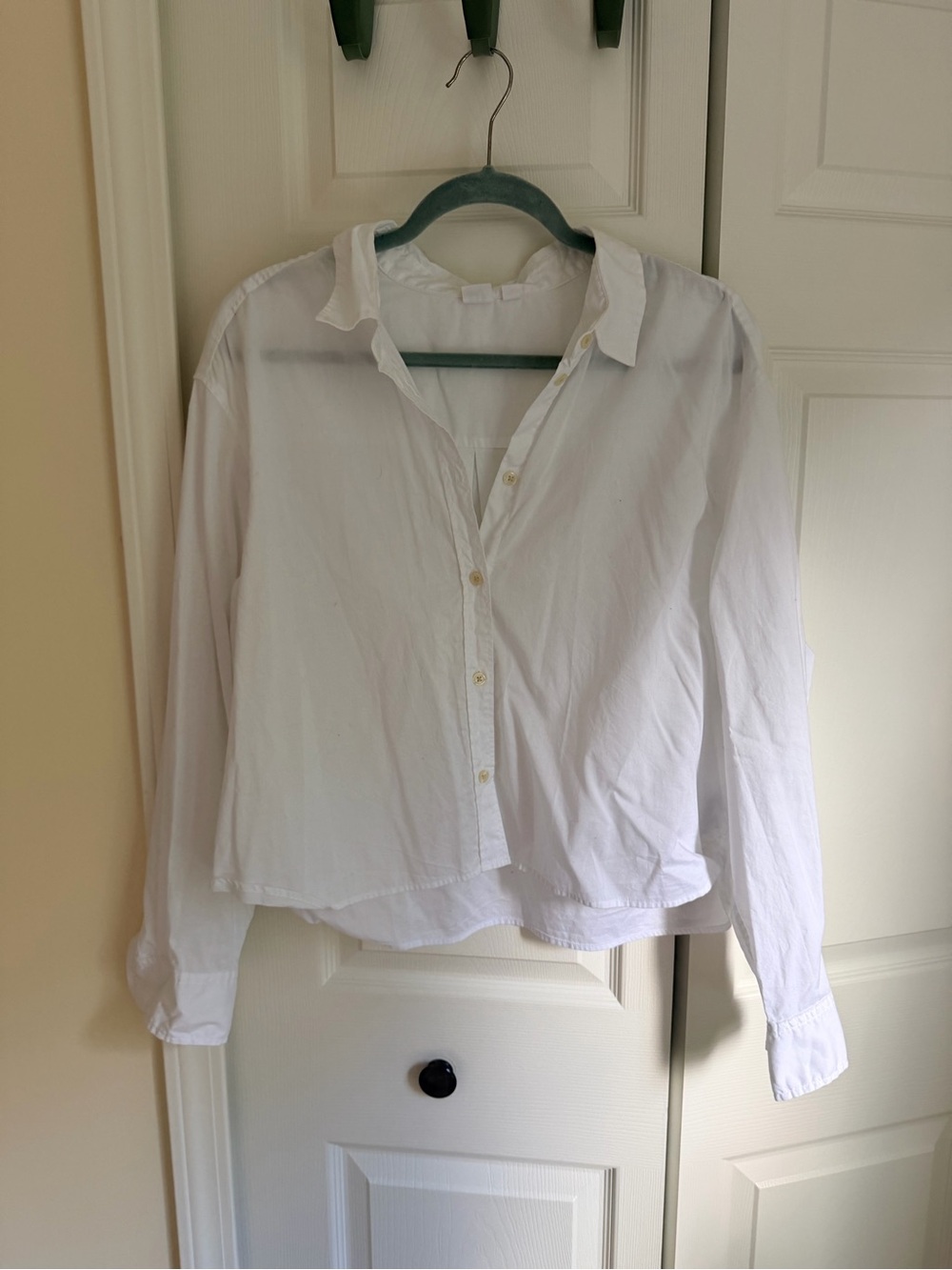 GAP Women's White Button-Front Collared Cropped Shirt 100% Cotton